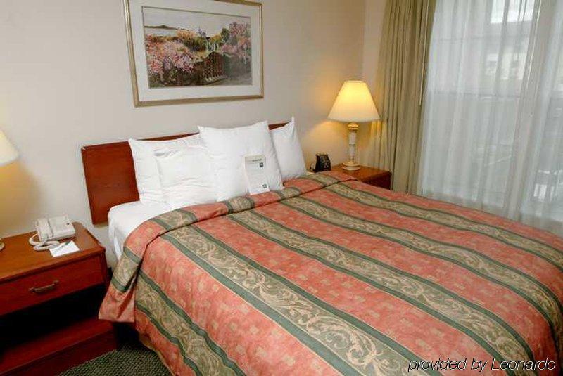 Homewood Suites By Hilton Erie Kearsarge Szoba fotó