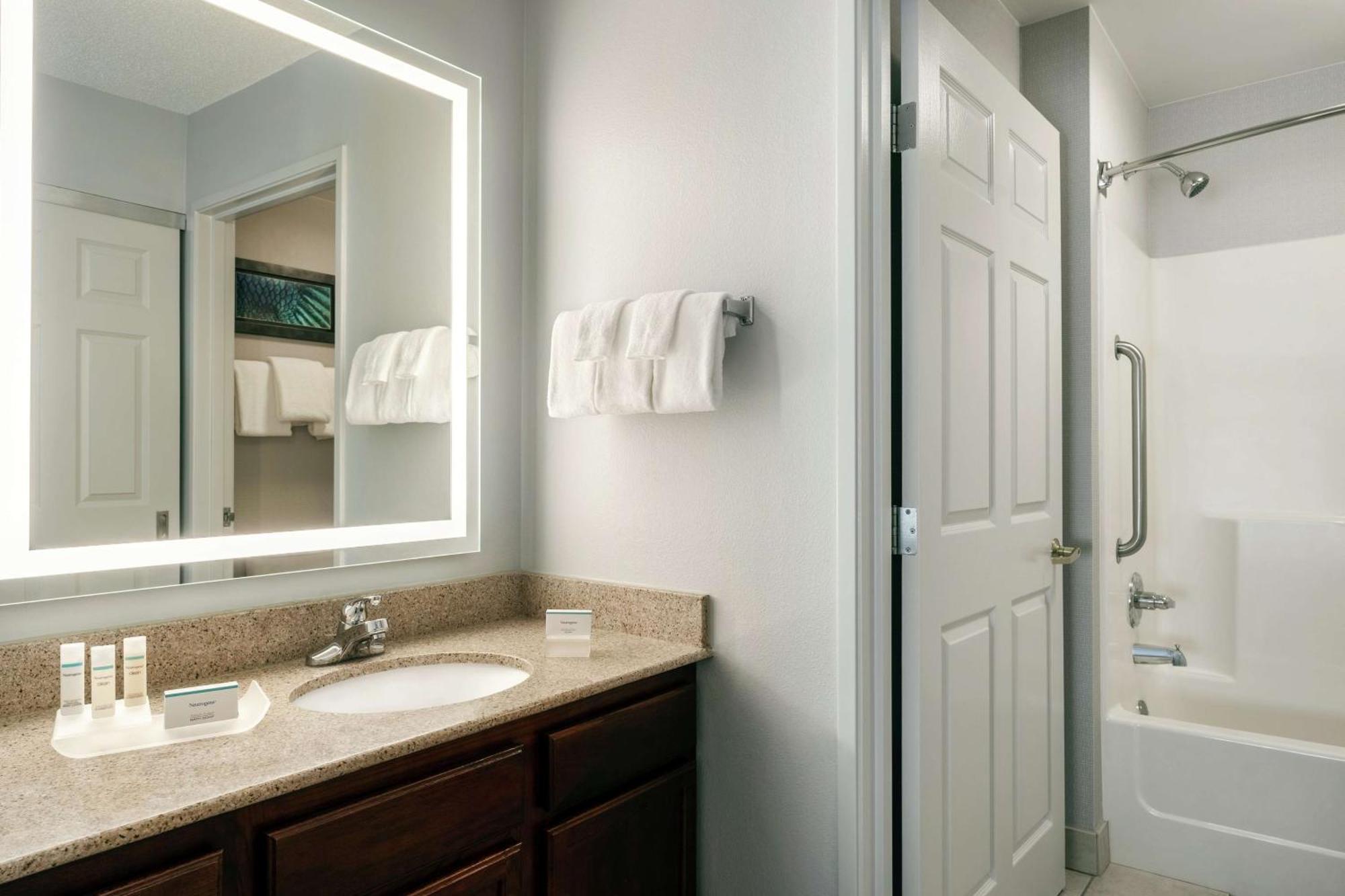 Homewood Suites By Hilton Erie Kearsarge Kültér fotó