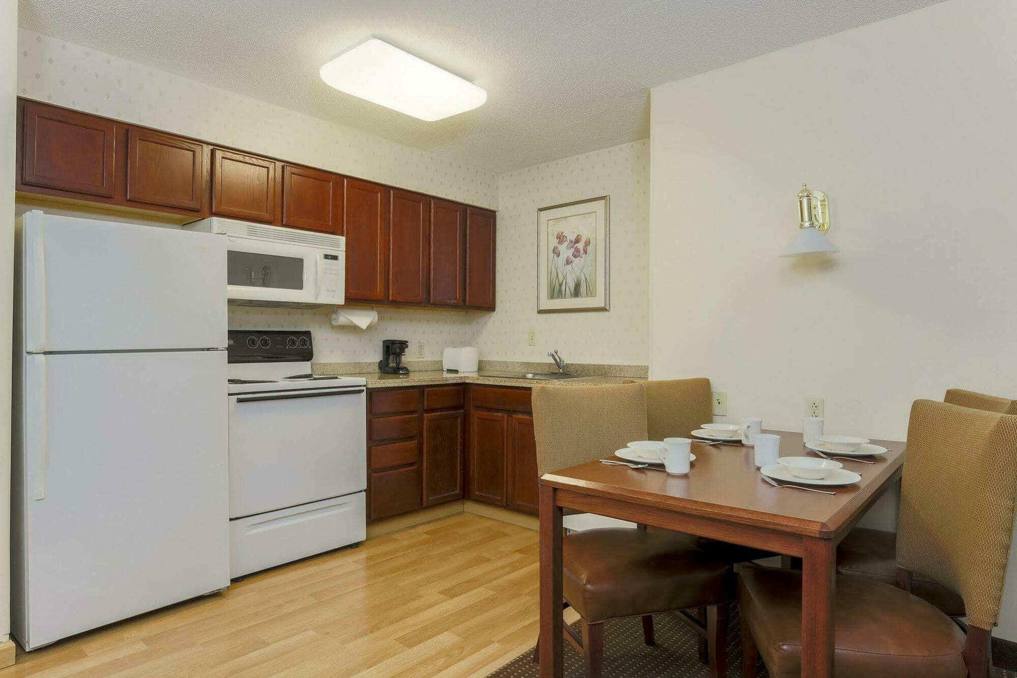 Homewood Suites By Hilton Erie Kearsarge Kültér fotó